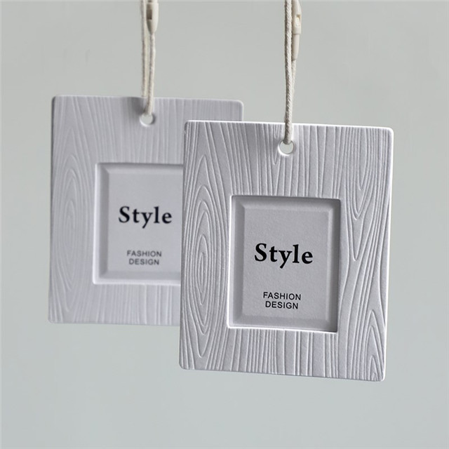 Labels Producer Custom 3d Emboss Logo Hang Tag With Silver Foil