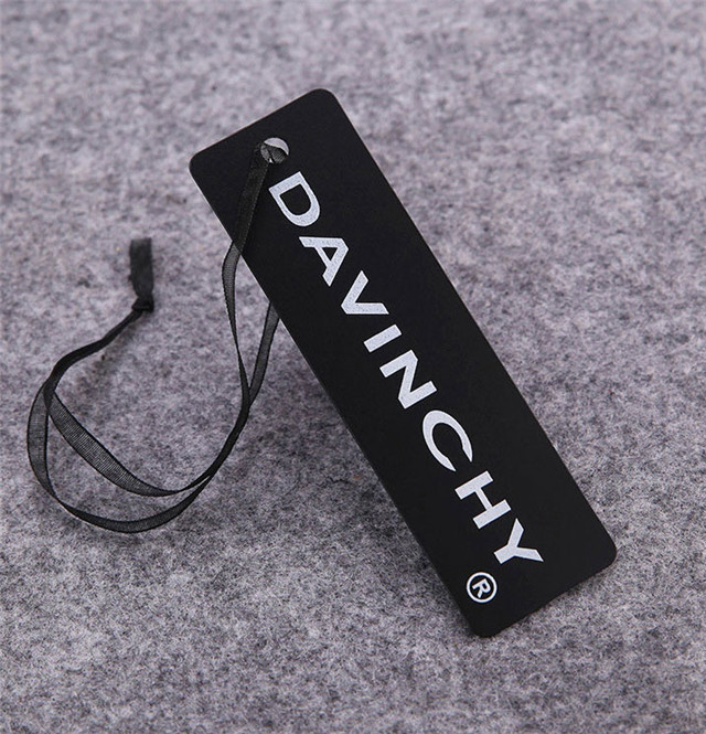 Factory Direct Selling Clothing Tag Men And Women Wear Tag Custom Clothing Trademark Hot Stamping Plastic Card Custom