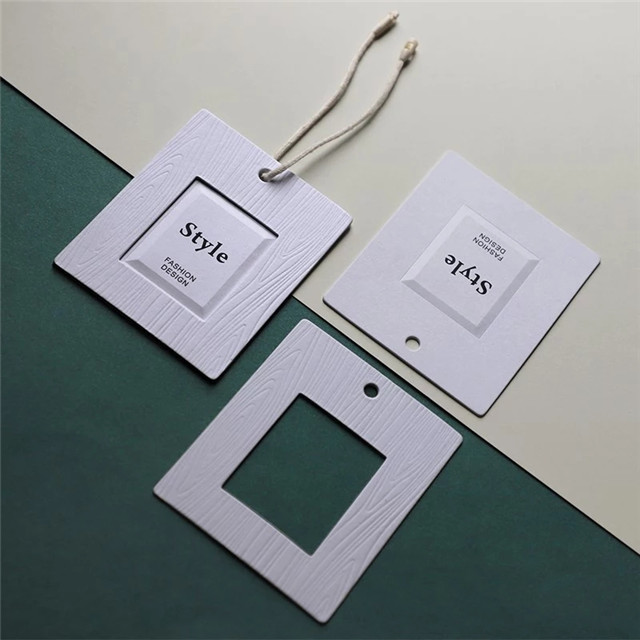 Labels Producer Custom 3d Emboss Logo Hang Tag With Silver Foil